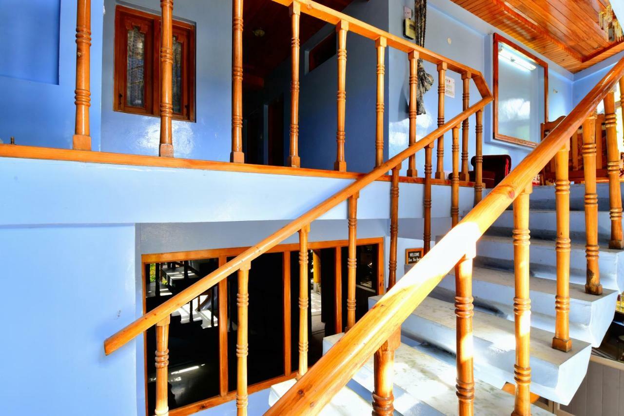 Capital O 38846 Varsha Inn Haripūr Buitenkant foto